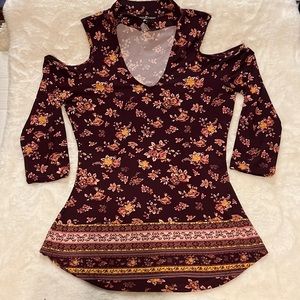 Almost Famous top  size Large